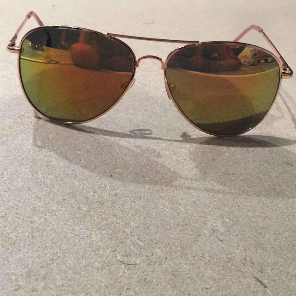 Aviators sunglasses